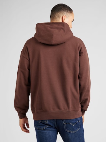 LEVI'S ® Sweatshirt 'Gold Tab Hoodie' in Bruin