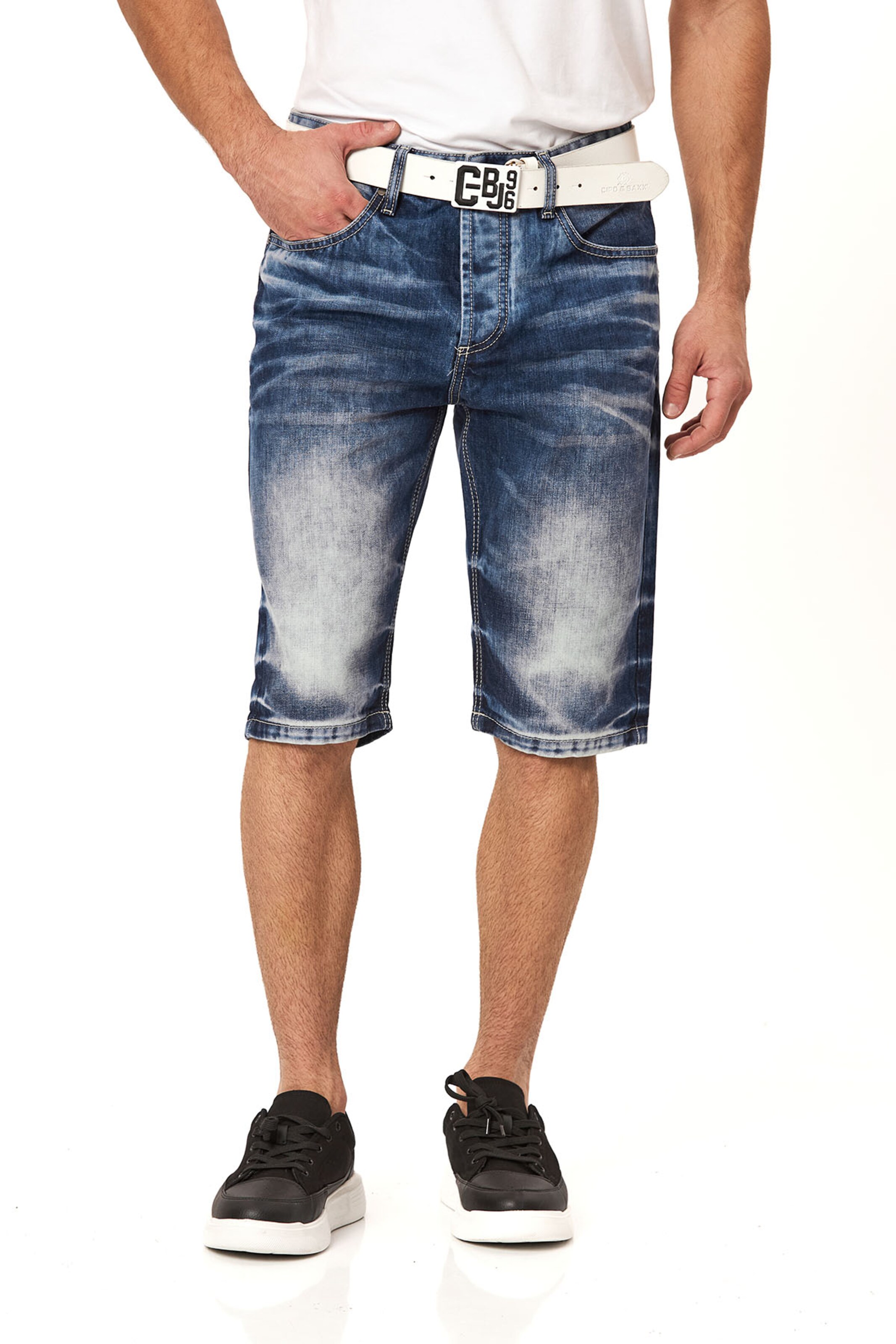 CIPO & BAXX Regular Jeans in Blue: front