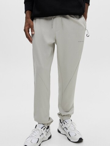 Pull&Bear Tapered Broek in Grijs