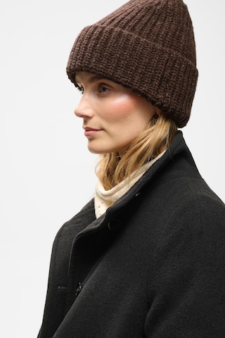 Part Two - Gorra en marrón