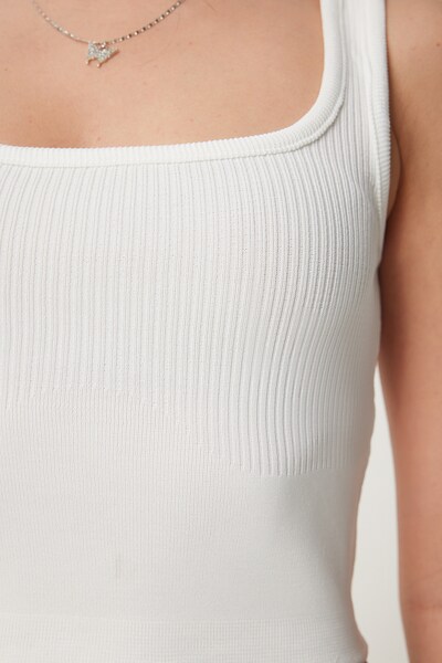 Happiness İstanbul Tops en tricot en S-M en noir / blanc, Vue avec produit
