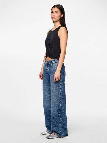 PIECES Top 'PCAnora' in Black