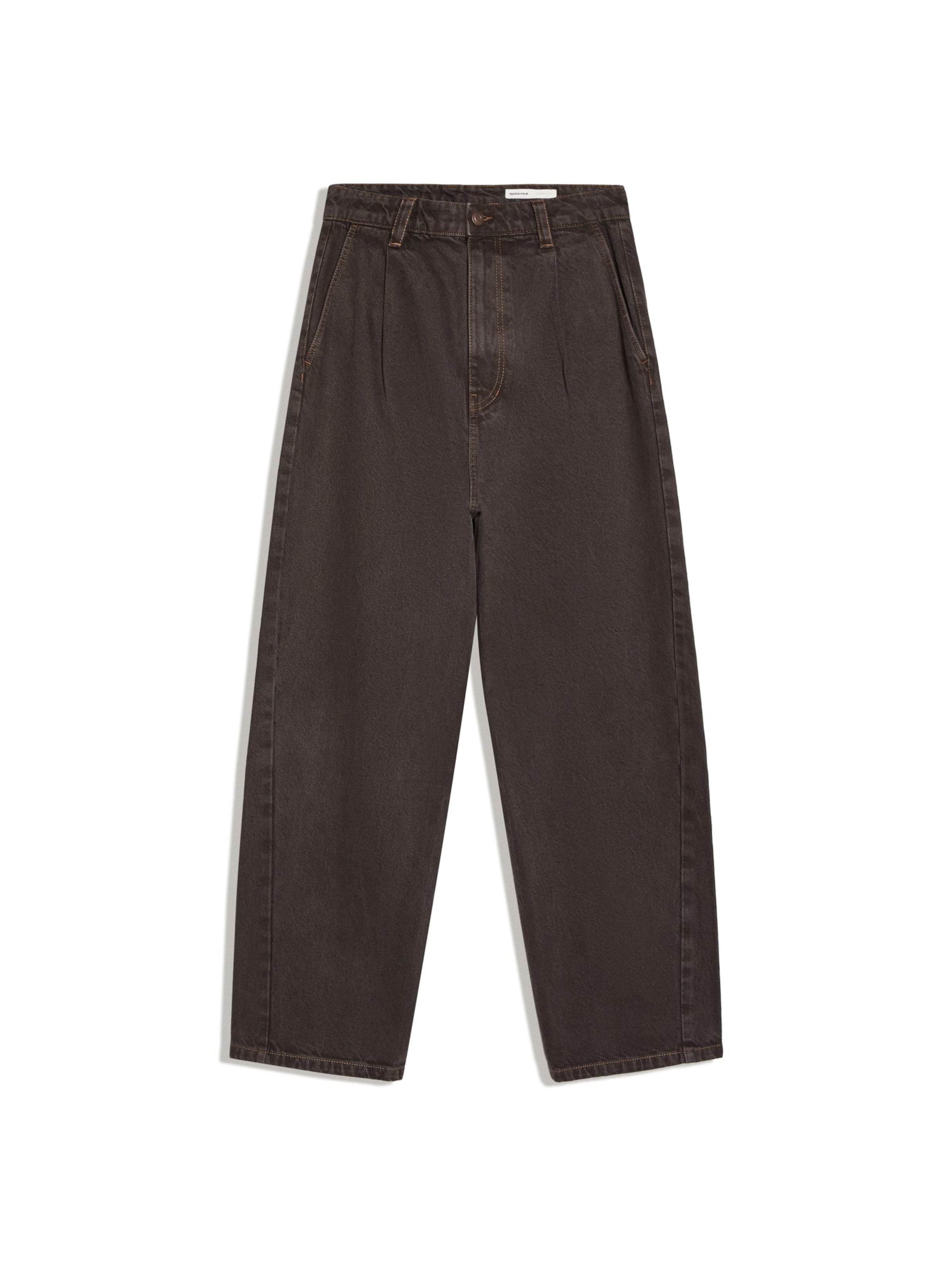 Bershka Baggy Pleat-front jeans in Brown: front