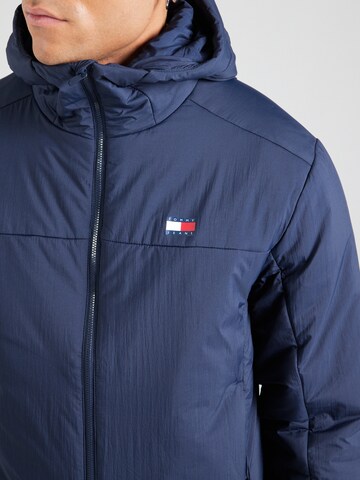 Tommy Jeans Tussenjas in Blauw