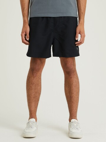 Shorts de bain 'Soli Solid' CHASIN' en noir : devant