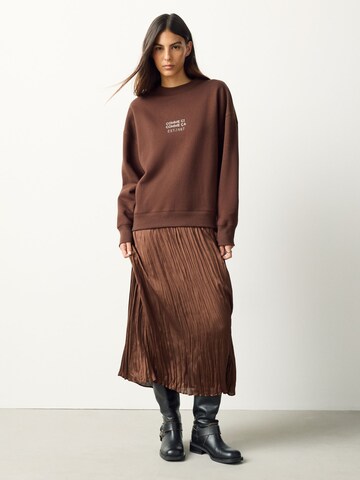 Next Рокля в кафяво: отпред