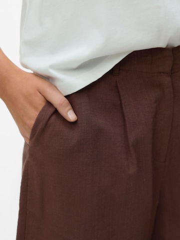 VERO MODA Regular Pleat-Front Pants 'VMCAIA' in Brown