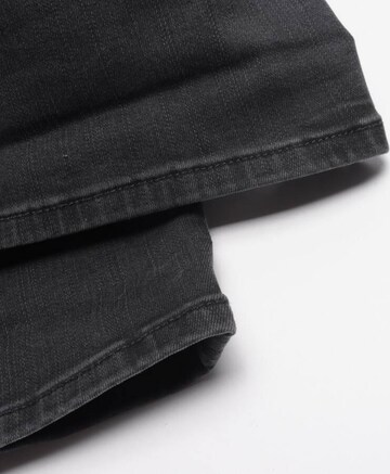 FRAME Jeans in 30 in Grey