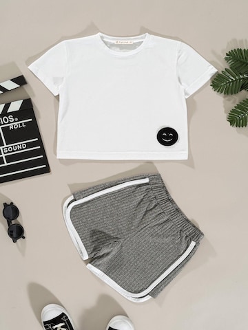 For You Moda Set in White: front