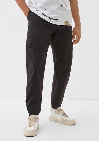 Effilé Pantalon cargo QS en gris : devant