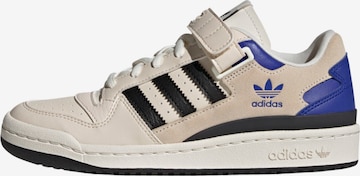 Sneaker bassa 'Forum' di ADIDAS in beige: frontale