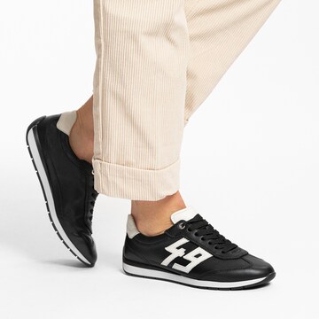 ARA Sneakers in Black