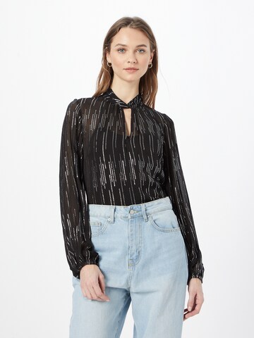 Wallis Blouse in Zwart: voorkant