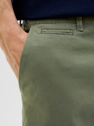 JACK & JONES Regular Chino trousers in Green