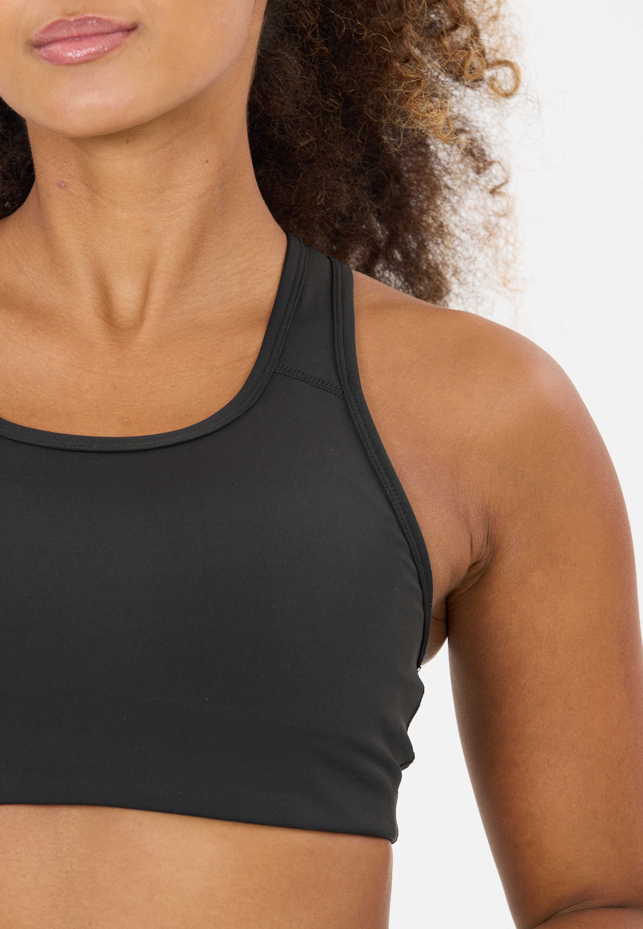 Athlecia Medium support Sport bh 'Myolie V2' in Zwart