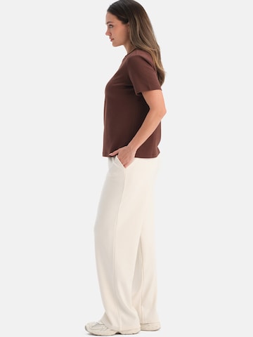 Dagi Μπλουζάκι σε καφέ