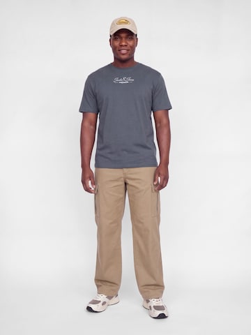 T-Shirt 'JPRBLALucas' Jack & Jones Plus en gris