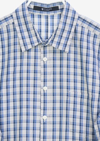 Tiger of Sweden Button Up Shirt in L in Blue