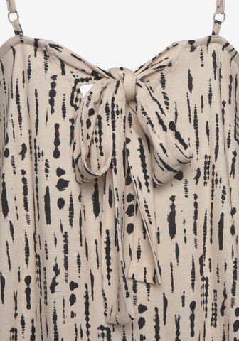 Robe 'Calli' s.Oliver en beige