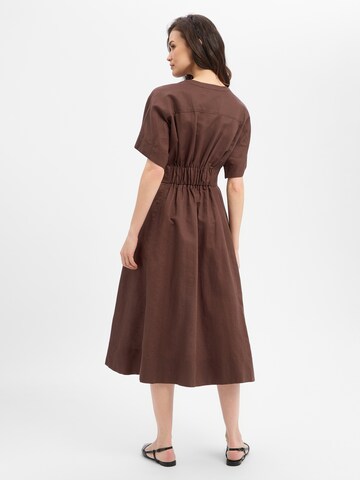Robe d’été Ambiance en marron
