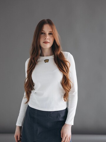 RADADA Top 'Royal Touch' in White