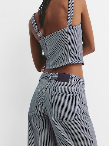 Pull&Bear Loosefit Jeans i blå