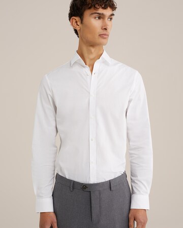 Regular fit Camicia di WE Fashion in bianco: frontale