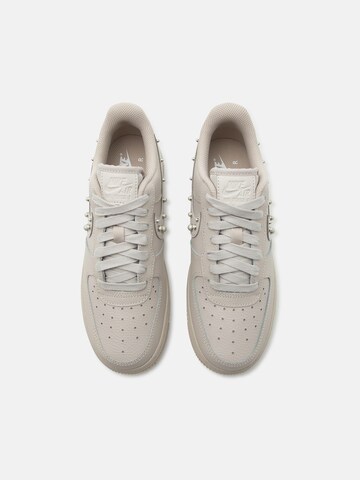 bēšs Nike Sportswear Zemie brīvā laika apavi 'AIR FORCE 1 '07'