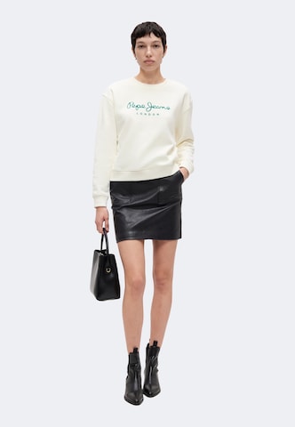 Pepe Jeans Sweatshirt 'Baddy' i hvid