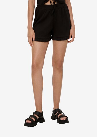 QS Loose fit Pants in Black: front