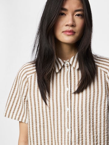 Chemisier 'PCSTINNA' PIECES en marron