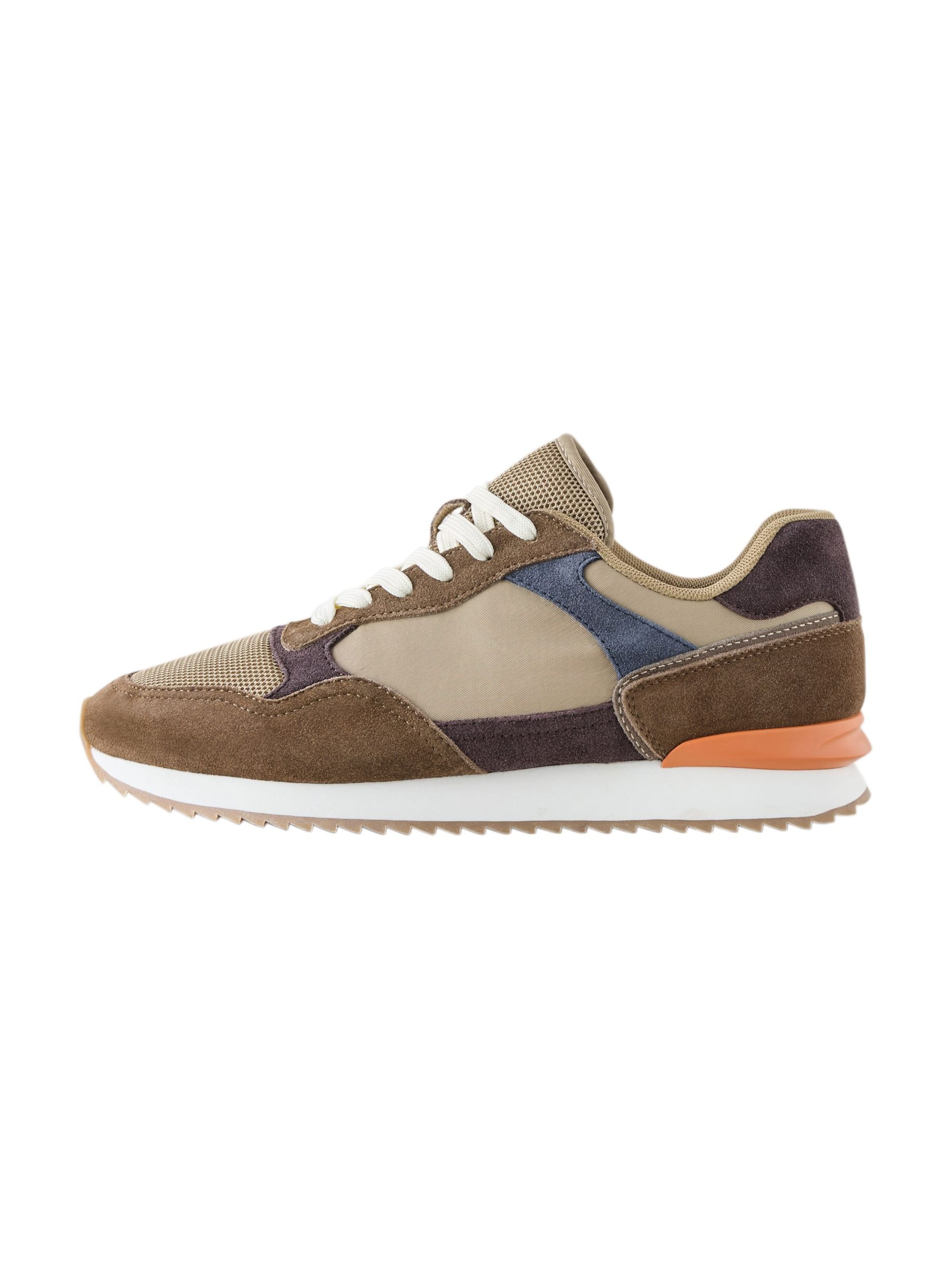 Next Sneaker in Braun: Vorderseite