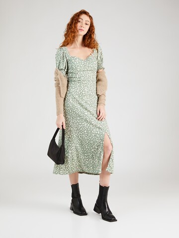 Dorothy Perkins Klänning i grön