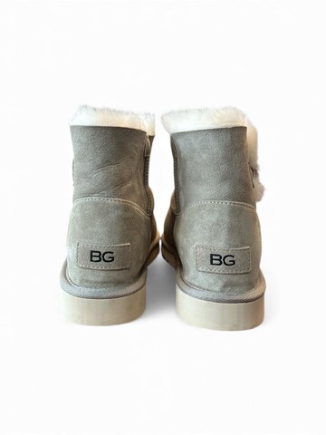 Begoria Boots in Beige