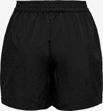 ONLY Regular Shorts 'KARIN' in Schwarz