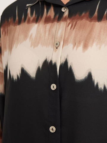 Bigdart Blouse in Zwart