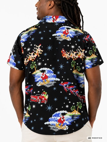 Regular fit Camicia 'Christmas Surf Santa' di King Kameha in nero