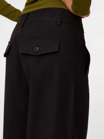 VERO MODA Barrel Pants 'VMSofia' in Black