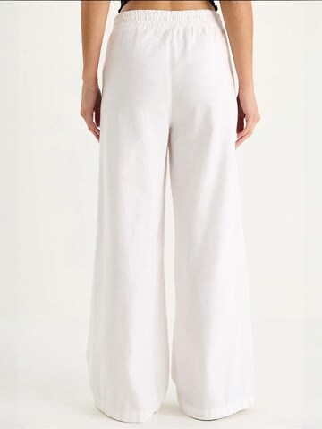 Wide Leg Pantalon Bianco Lucci en blanc