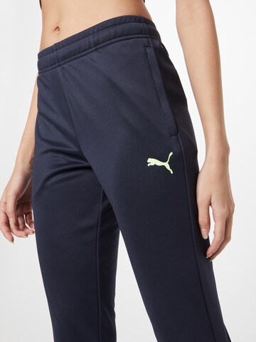 Effilé Pantalon de sport PUMA en bleu