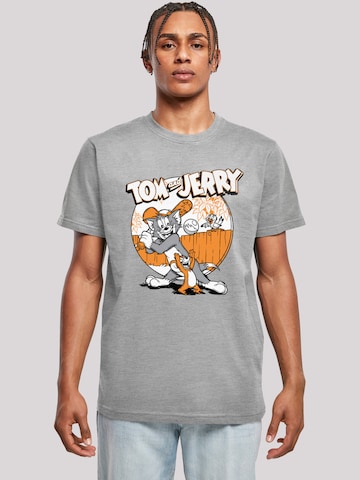 F4NT4STIC Shirt 'Tom and Jerry Play Baseball' in Grijs: voorkant