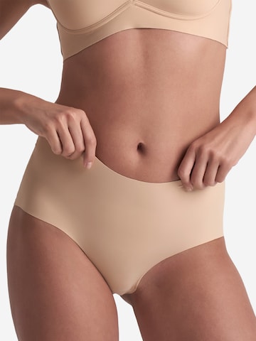 Slip 'Invisible High Brief' Bye Bra en beige : devant
