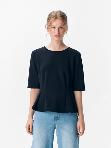 OBJECT Blouse in Zwart: voorkant