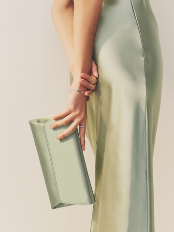 Next Clutch in Groen