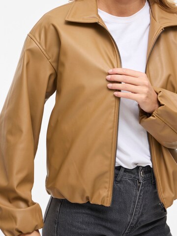 Veste mi-saison 'VIPija' VILA en marron