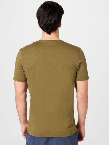 DRYKORN - Ajuste regular Camiseta 'Quentin' en verde