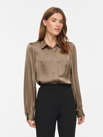 VILA - Blusa 'VISofie' en gris: frente
