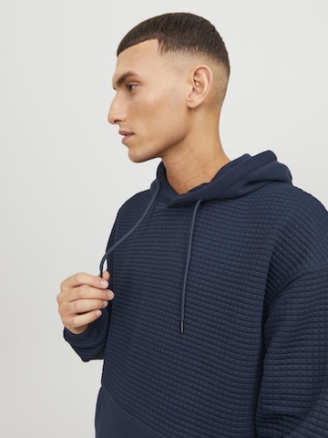 JACK & JONES Sweatshirt i blå