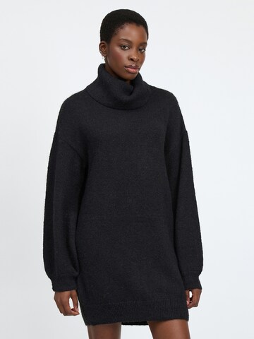 Influencer Oversized Sweater in Black: front