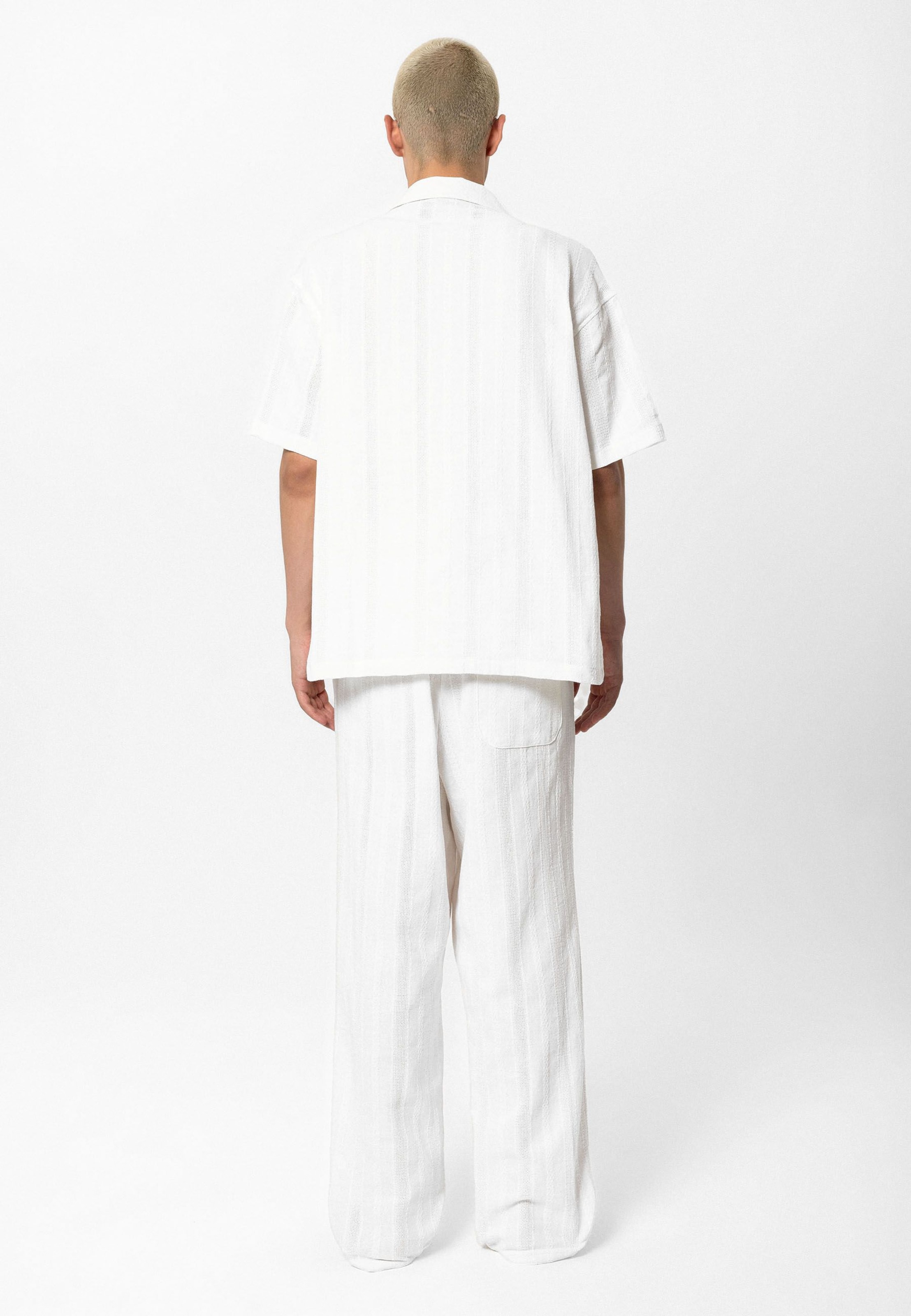 VAMOS CLO - Comfort Fit Camisa em branco